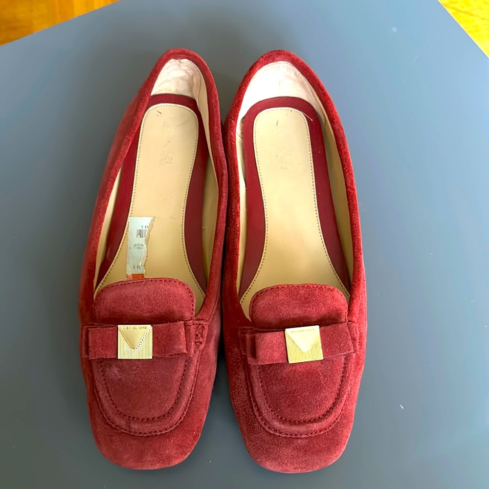 Suede dark raspberry Michael kors loafers in great condition